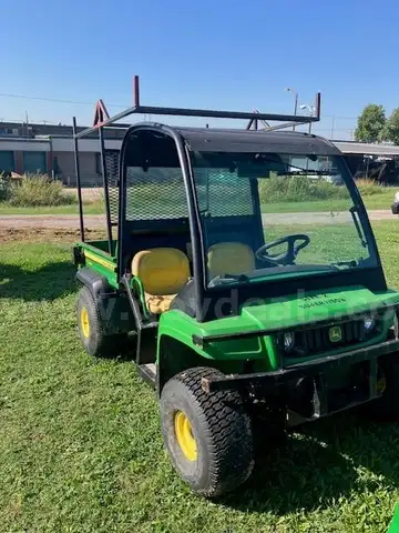 2017JOHN DEERE GATOR