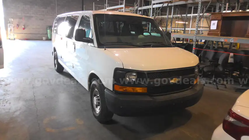 2016 CHEVROLET EXPRESS 3500 EXTENDED PASSENGER VAN