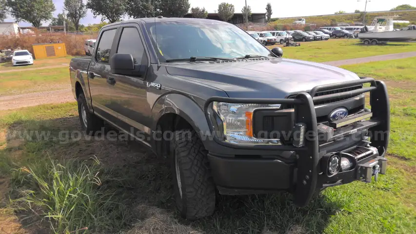 2019 FORD F150 4WD SUPER CREW CAB