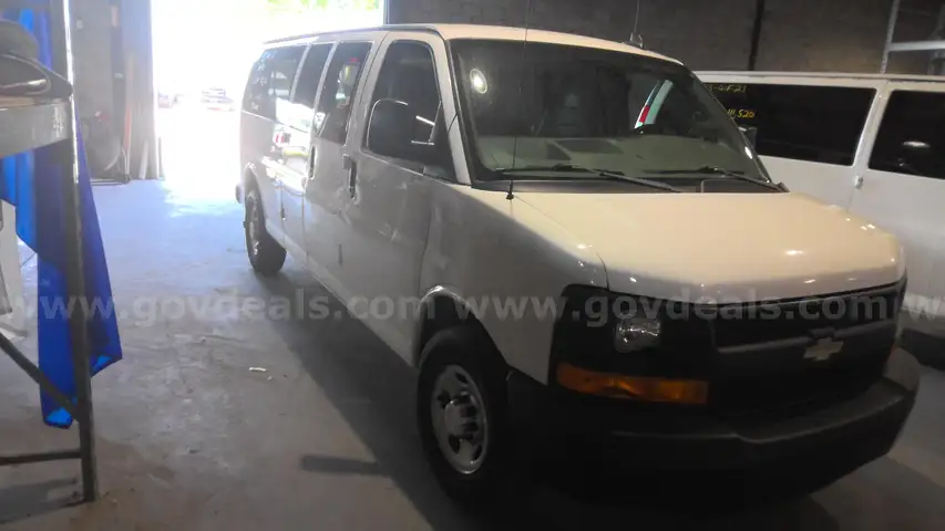 2016 CHEVROLET EXPRESS 3500 EXTENDED PASSENGER VAN