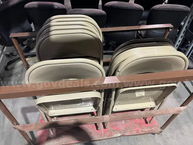 METAL FOLDING CHAIRS QTY-13