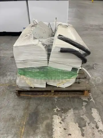 WINDOW AC UNITS   4 UNITS