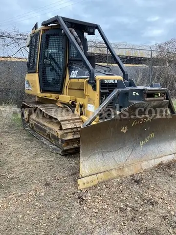 2005 CATERPILLAR D4G DOZER