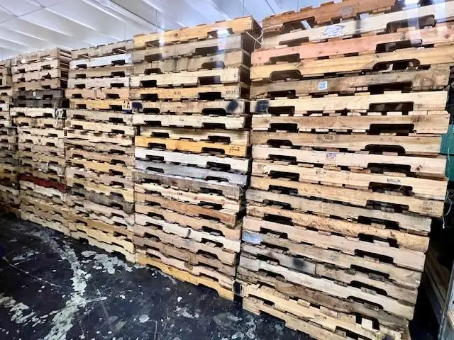WOOD PALLETS 3x4- COUNT 100