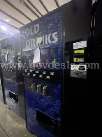 VENDING MACHINES   (1 LOT)
