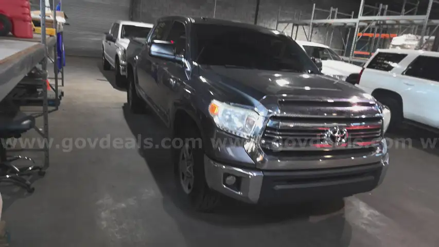 2016 TOYOTA TUNDRA