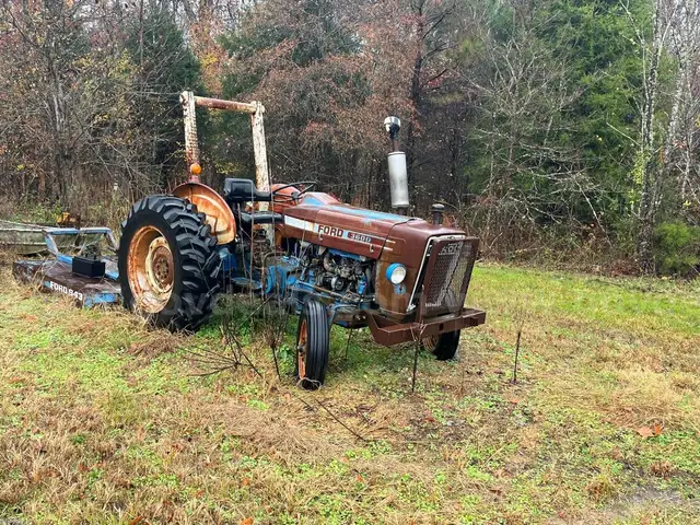 1977 FORD 3600 TRACTOR W/BUSHHOG