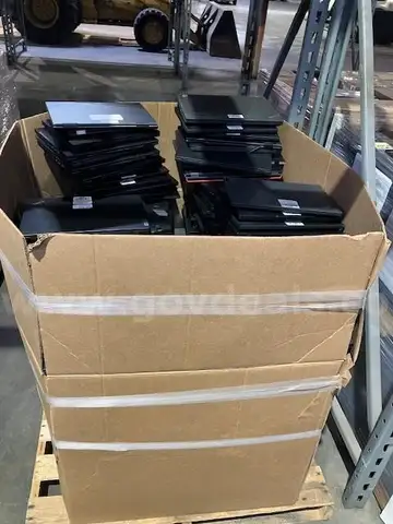 LAPTOP COMPUTERS