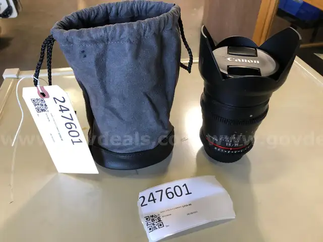 LENS: FOR SLR CAMERA 1.5/ 35MM AS UMC, FOR CANON