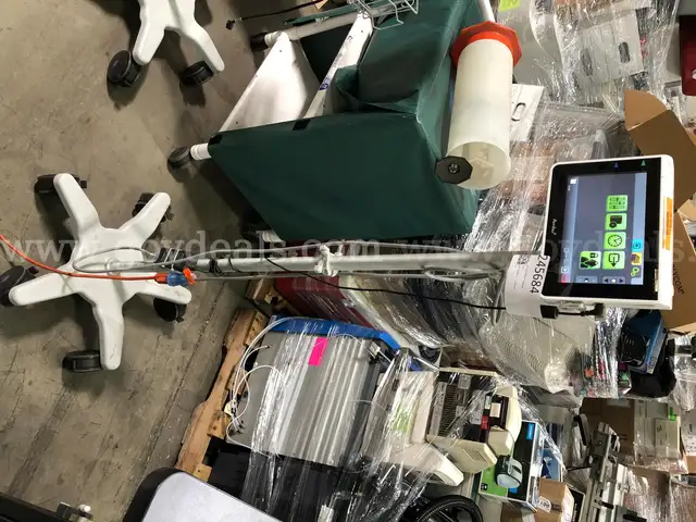 MONITOR: CLINICAL, PORTABLE FOR ENDOSCOPE SYSTEM