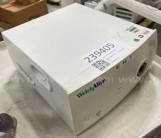 LIGHT SOURCE: ENDOSCOPE