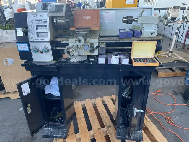 LATHE: METAL, 10" X 22"