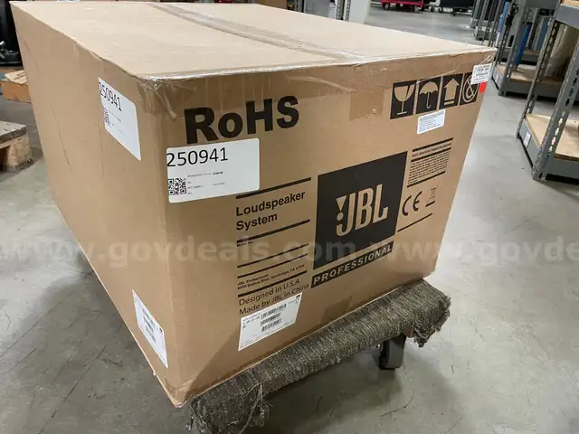 SPEAKER BOX: 3 CU FEET FOR 12" DRIVERS