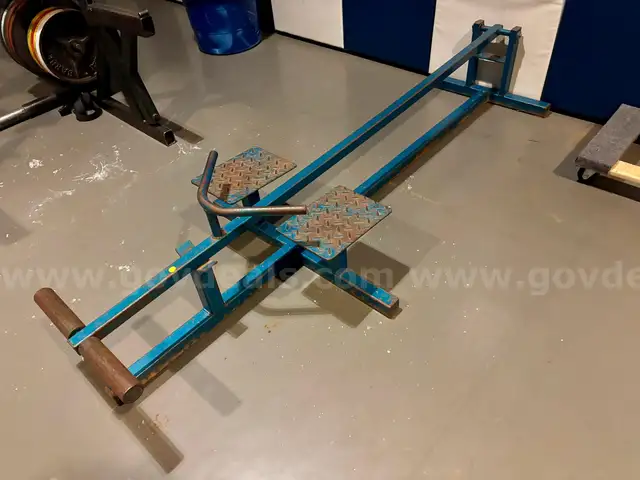 Exercise Machine (See Picture)