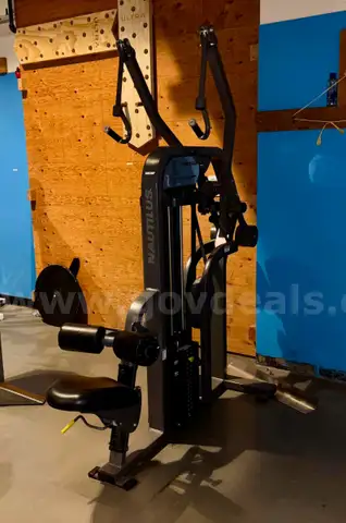 Nautilus Lat Pull Down Exercise Machine