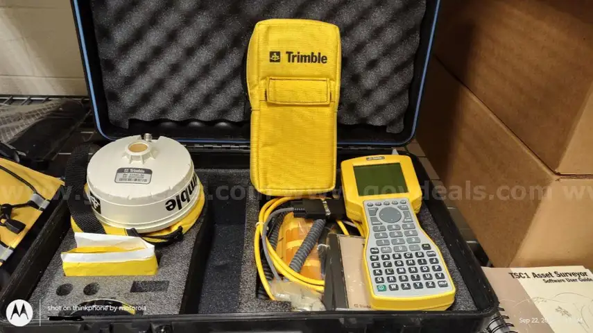 No Reserve: Trimble Survey Equipment Pro XR/XRS (Backpack and case)