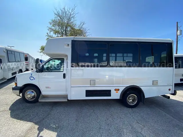 2016 Champion C4500  6.6 Duramax Transit Bus (Unit 763) Check Engine and service DEF . 10 Passenger with Wheelchair Lift