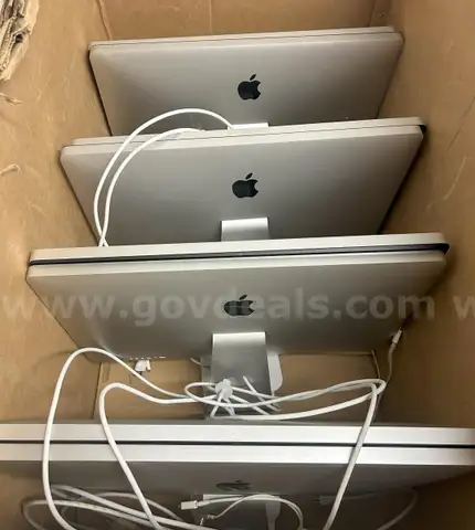 Lot of Apple Cinema Displays 27&#x22;