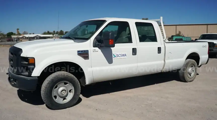 2008 Ford F-250 SD XLT Crew Cab 4WD