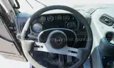 2015 Peterbilt 320