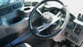 2015 Peterbilt 320