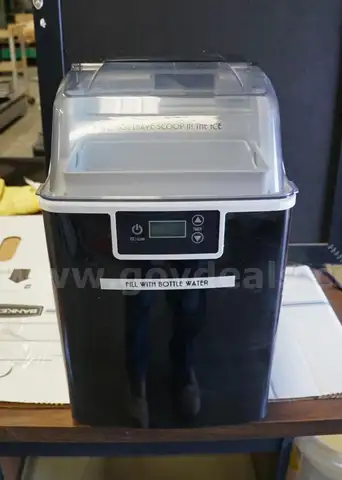 Tabletop Ice Maker