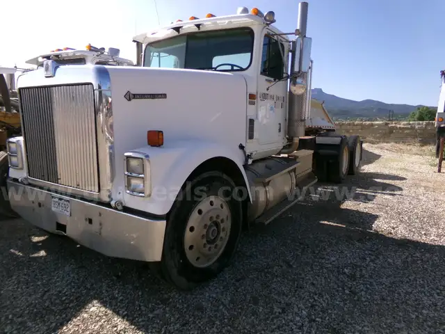 1995 International 9300 6x4