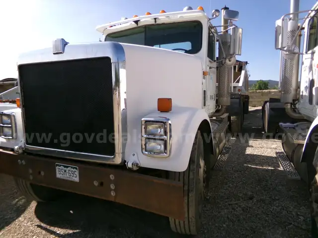 1995 International 9300 6x4 Tractor ONLY