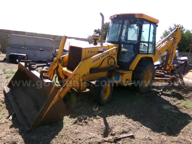 John Deere 310D Tractor-Loader-Backhoe
