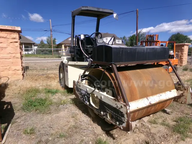 Ingersoll-Rand SD-70D Pro-Pac Vibratory Soil Compactor