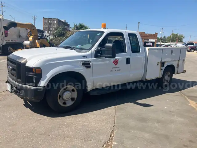 2008 Ford F-350 SD XL SuperCab 2WD