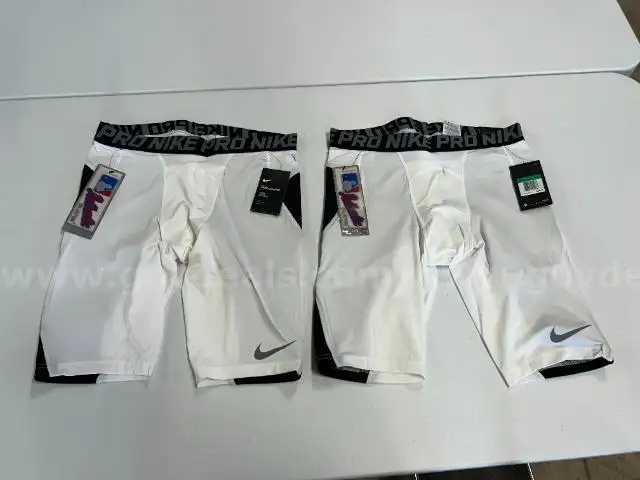 Lot of 2 Nike Men&#x27;s Compression shorts- size XL