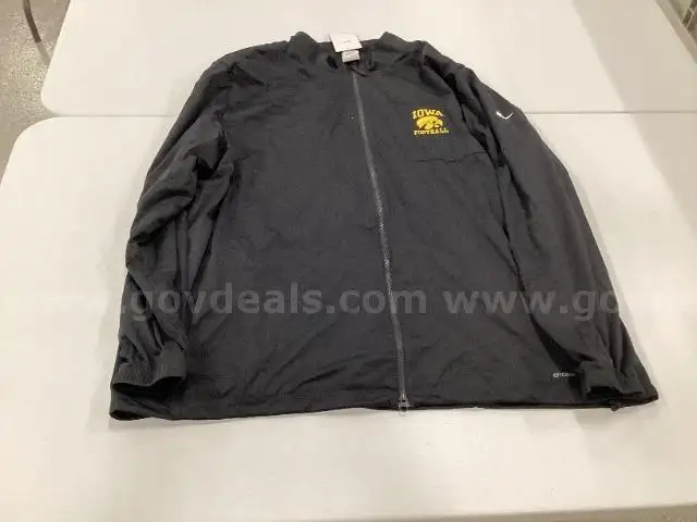 Large Storm-Fit Nike Full Zip Jacket