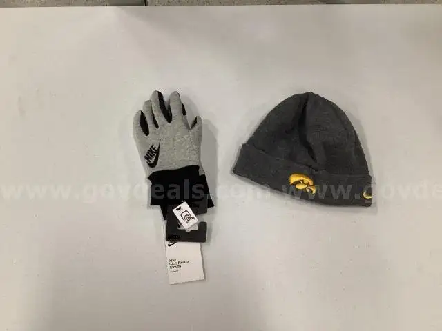 Large Gray Nike Women's Fleece Gloves and Gray Nike Dri-Fit Iowa Hat
