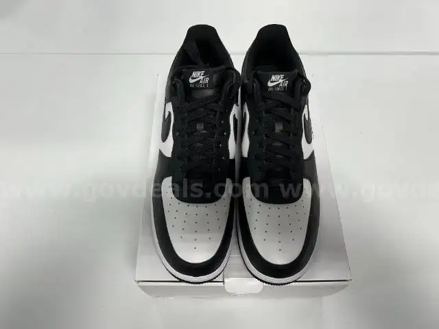 Lot of 1, Nike Air Force 1 "Nike by Kevin" shoe, Black in color, size: 16