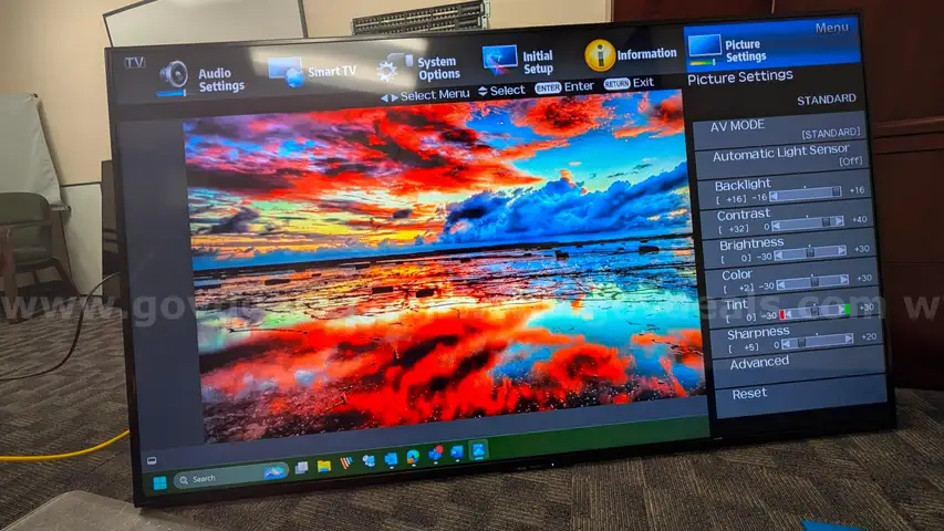 80&#x22; Sharp Aquos TV - Model LC-80LE661U - S/N 608921113 - (Lot5)