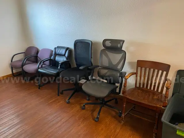Lot of 6 Office Chairs