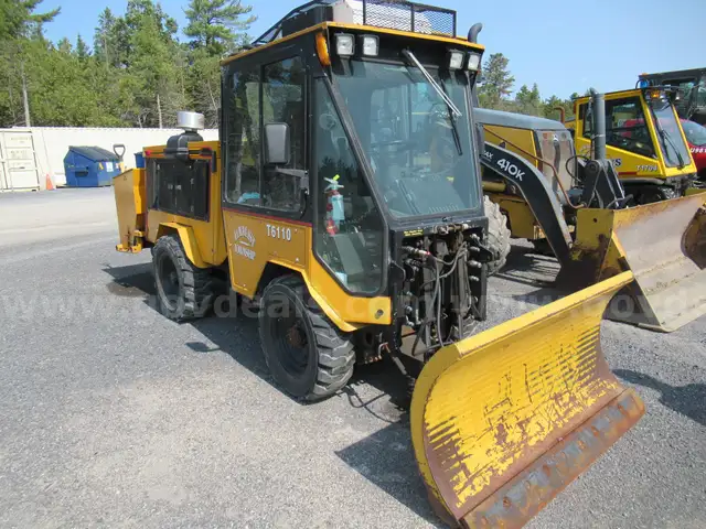 2010Trackless MT6