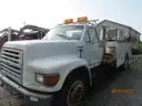 1999 Ford F800