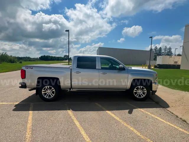 2018 Chevrolet Silverado 1500 LT Crew Cab 4WD