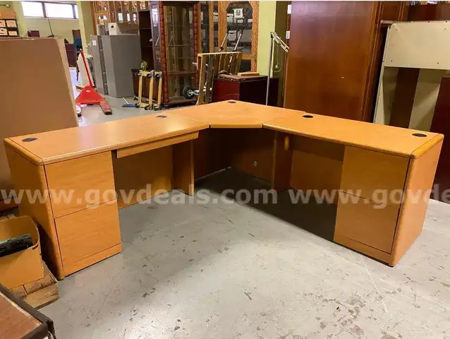 MSU Lot # 8956 - L-Shaped Light Wood Desk