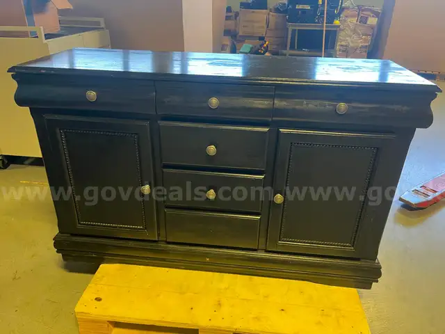 MSU #9002-  Dresser