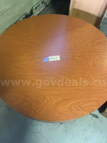 MSU Lot # 9069- Round Table