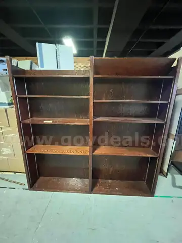 MSU Lot # 9131- Large Bookshelf