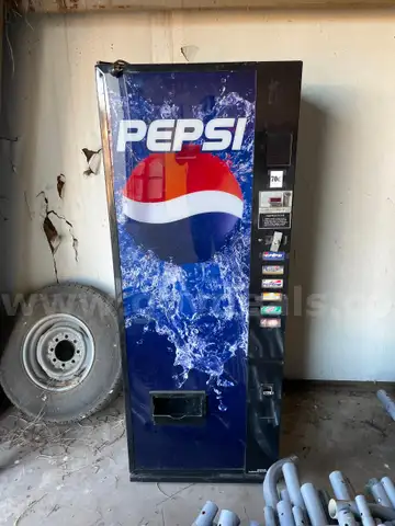 USED SODA MACHINE