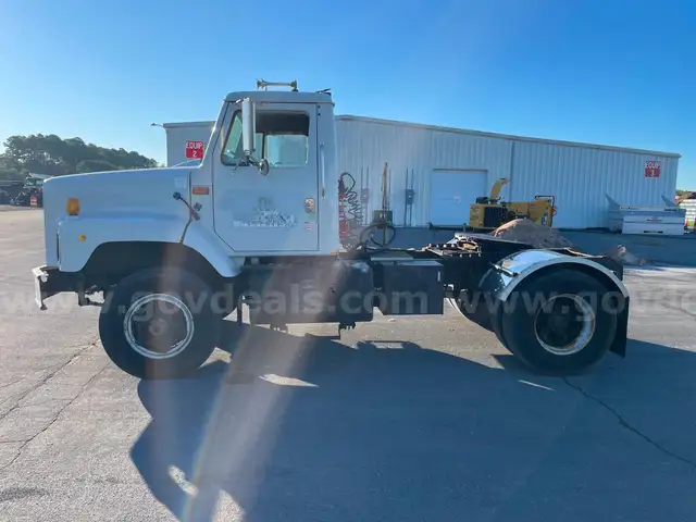 1991 INTERNATIONAL 2674 4X2 148 IN WHEEL BASE
