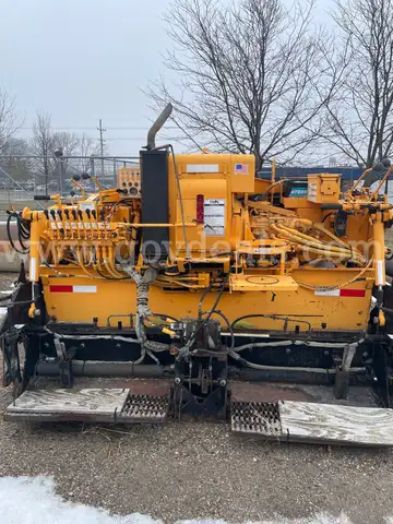 LeeBoy Asphalt Paver