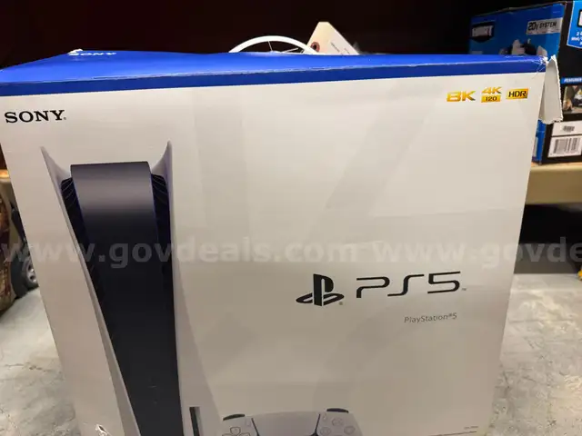 PS5 825GB