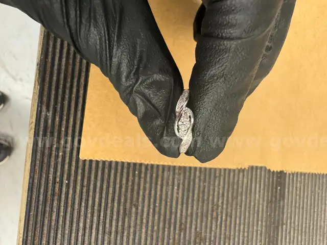 1/5cttw white gold ring