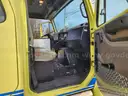 2000 International 4900